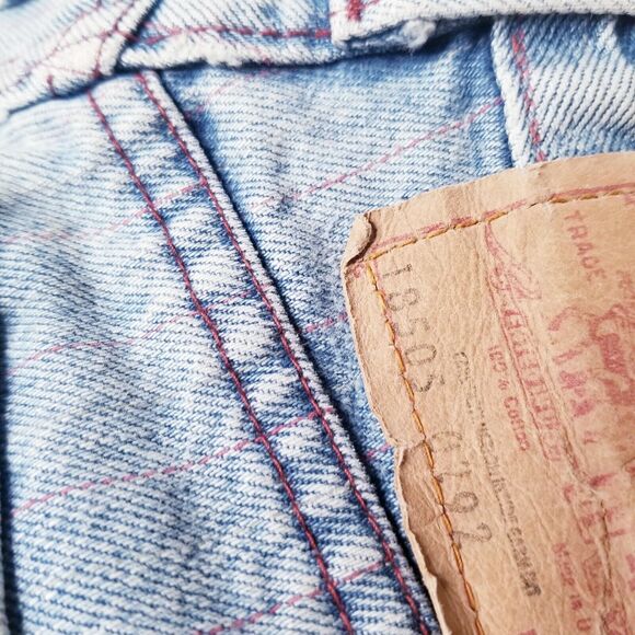 Vtg 80s Levis Distressed RED Pinstripe Stone Wash Made In USA Jeans 28x31 Womens - Picture 5 of 16